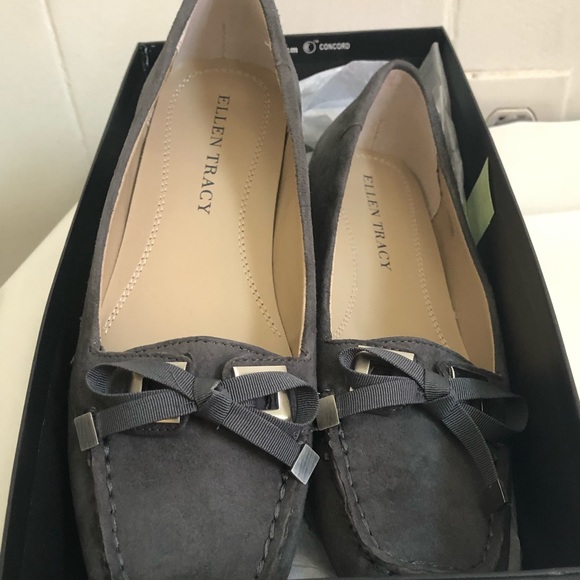 NWT Ellen Tracy Wanda Grey Loafers, Size 7.5 - Picture 2 of 7